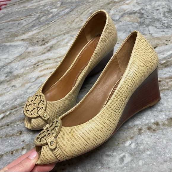 Tory Burch Mini Miller Open-Toe Wedge Shoes in trench tan women’s 8.5 - Picture 3 of 14